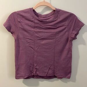 Lululemon Train to be short crop top